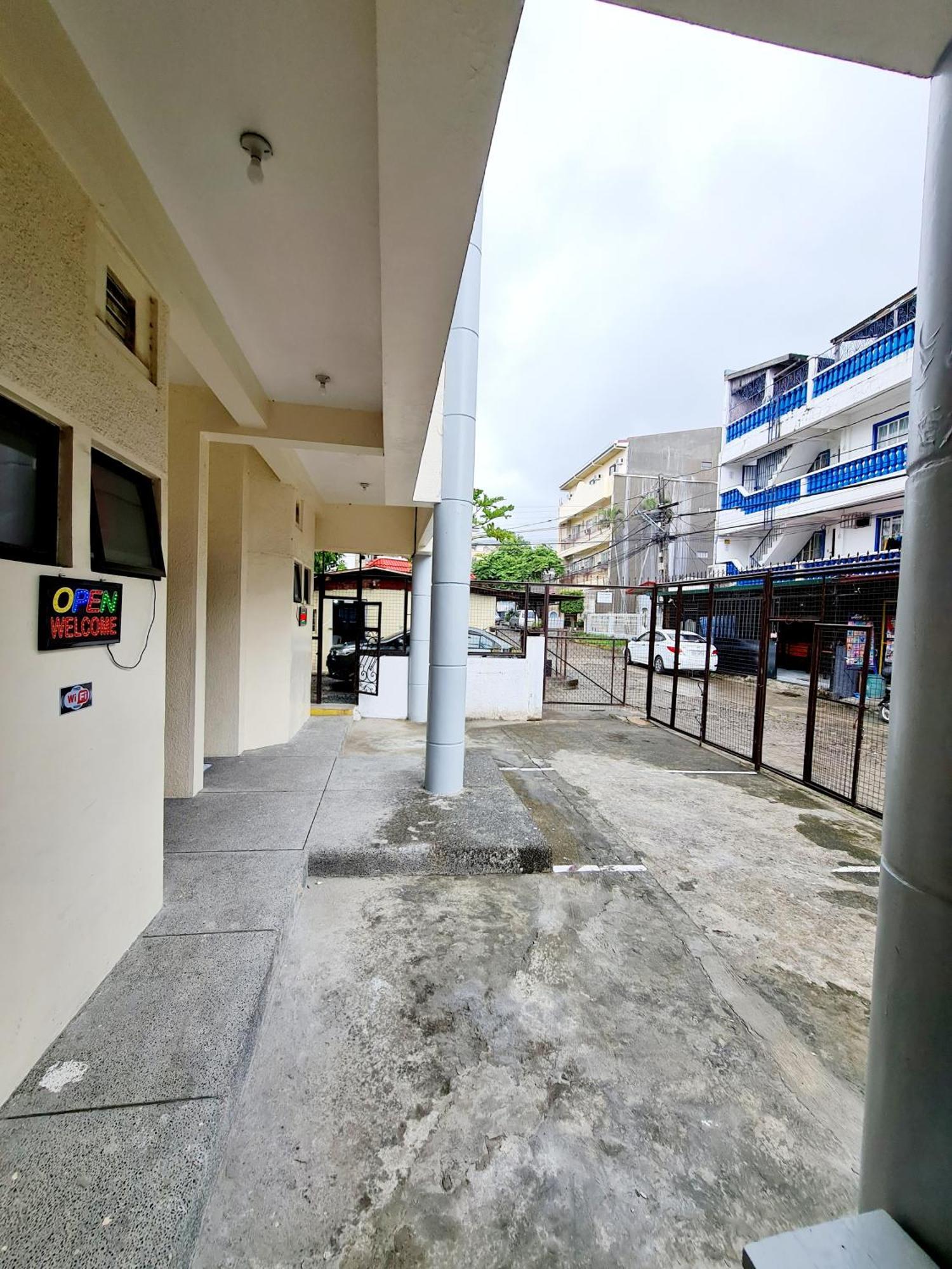 Dasma Lofts Hotel Near Dela Salle Dasma داسماريناس المظهر الخارجي الصورة
